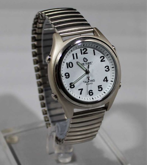 Analog atomic outlet watch